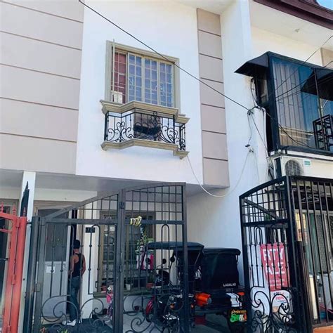Sun Valley, Parañaque, Metro Manila House and lot For Sale.